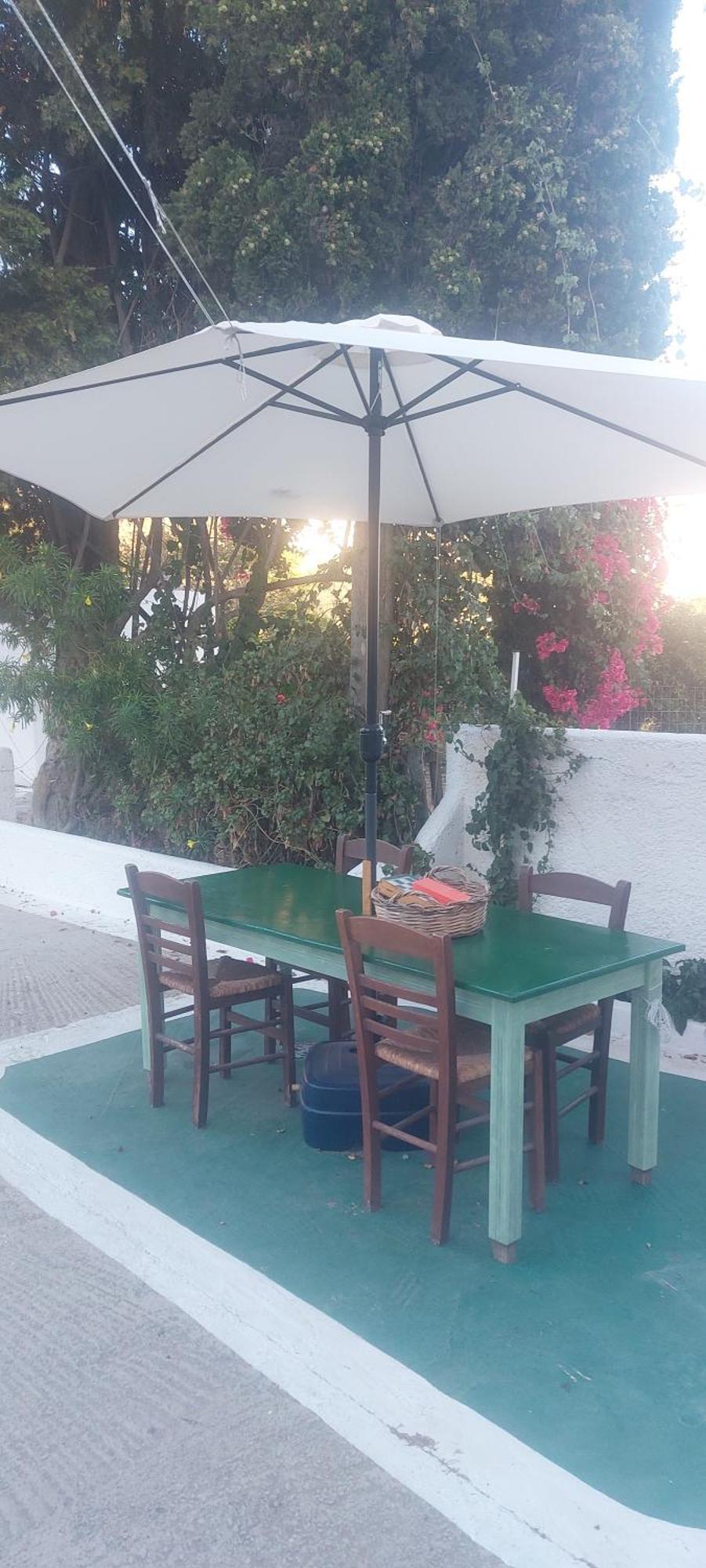 Ο Μπαξεσ Apartamento Livadi  Exterior foto